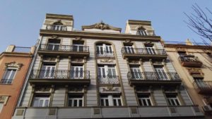 The building in Calle Cadiz 40, is certified the by the Green Building Council, España.